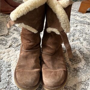 UGG Messenger Boots